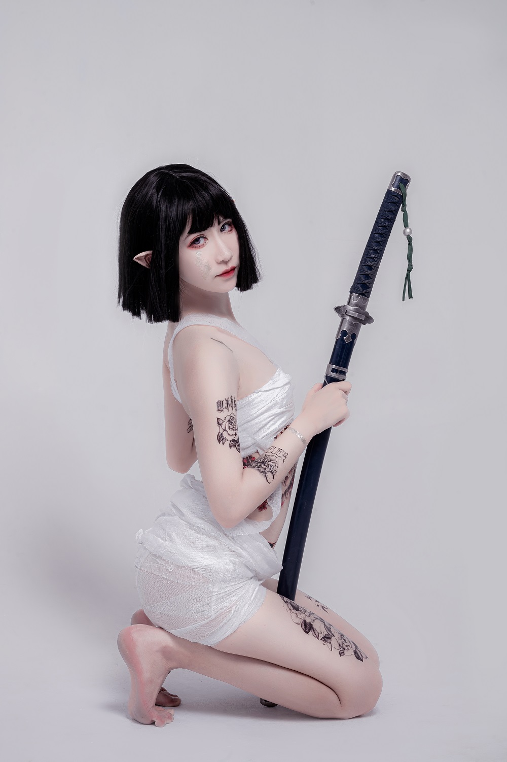 阮邑Fairy-绑带武士[41P] COS网红博主 预览1图