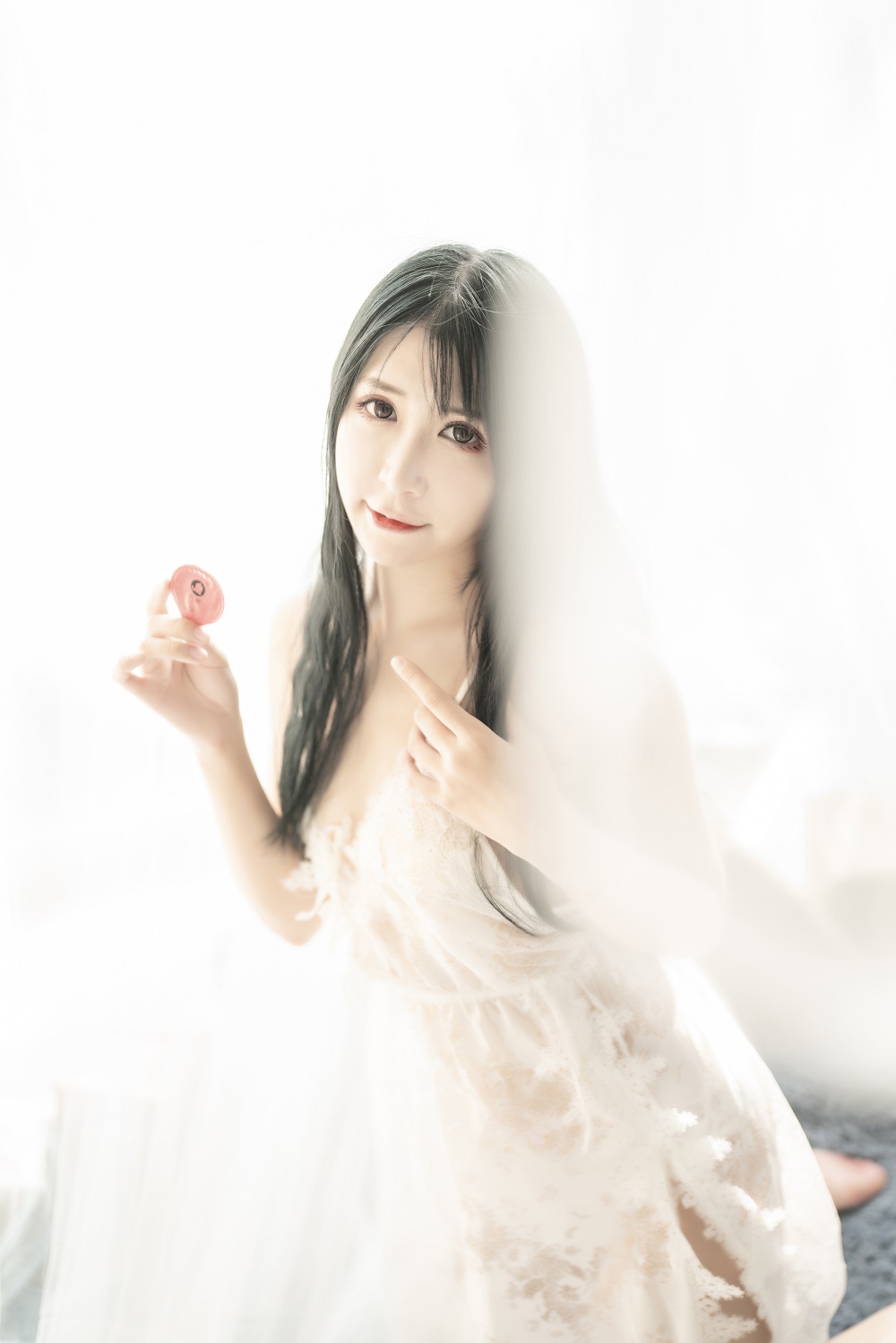 阮邑Fairy-大象白裙[40P] COS网红博主 预览2图