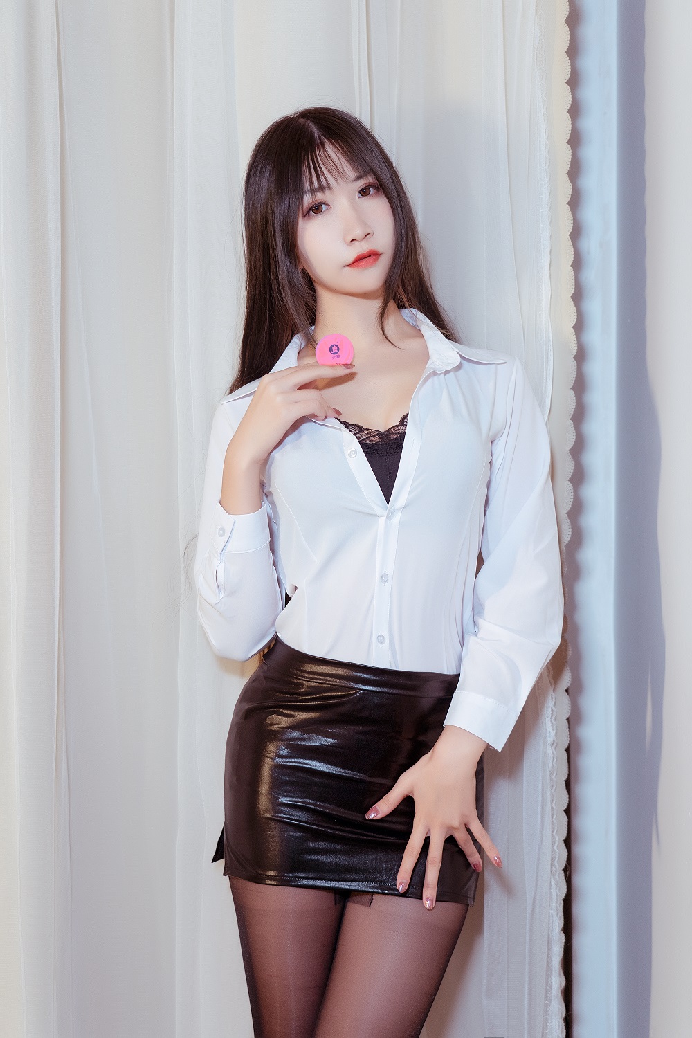 阮邑Fairy-大象OL[21P] COS网红博主 预览2图
