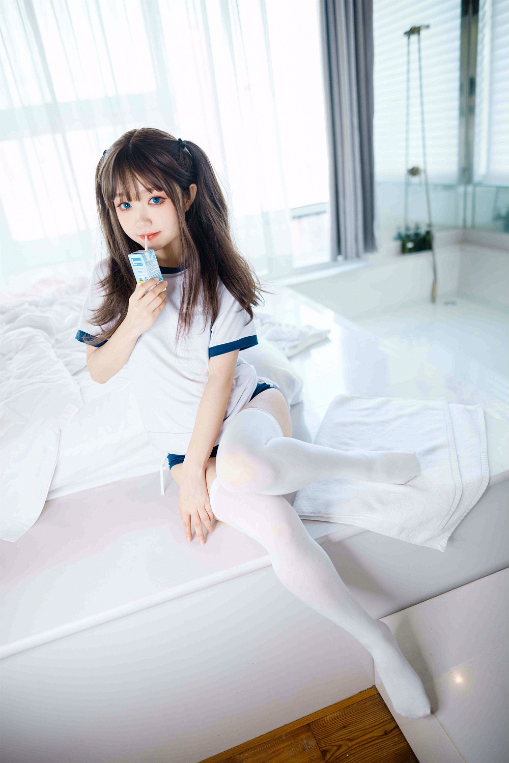神沢永莉-半双马尾体操服大腿袜[68P] COS网红博主 预览1图