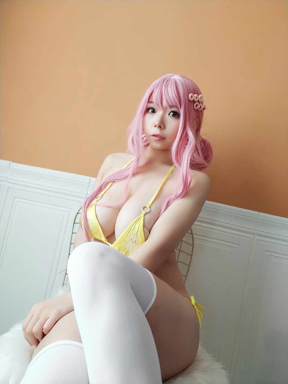 无颜小天使-小黄鸡赠品[7P+3V] COS网红博主 预览1图