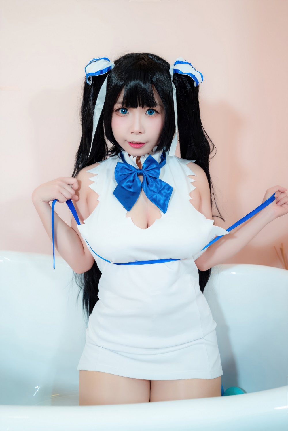 无颜小天使-赫斯缇亚[15P] COS网红博主 预览1图