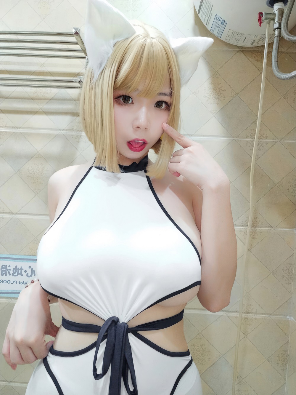 无颜小天使-狐娘女友[45P] COS网红博主 预览1图