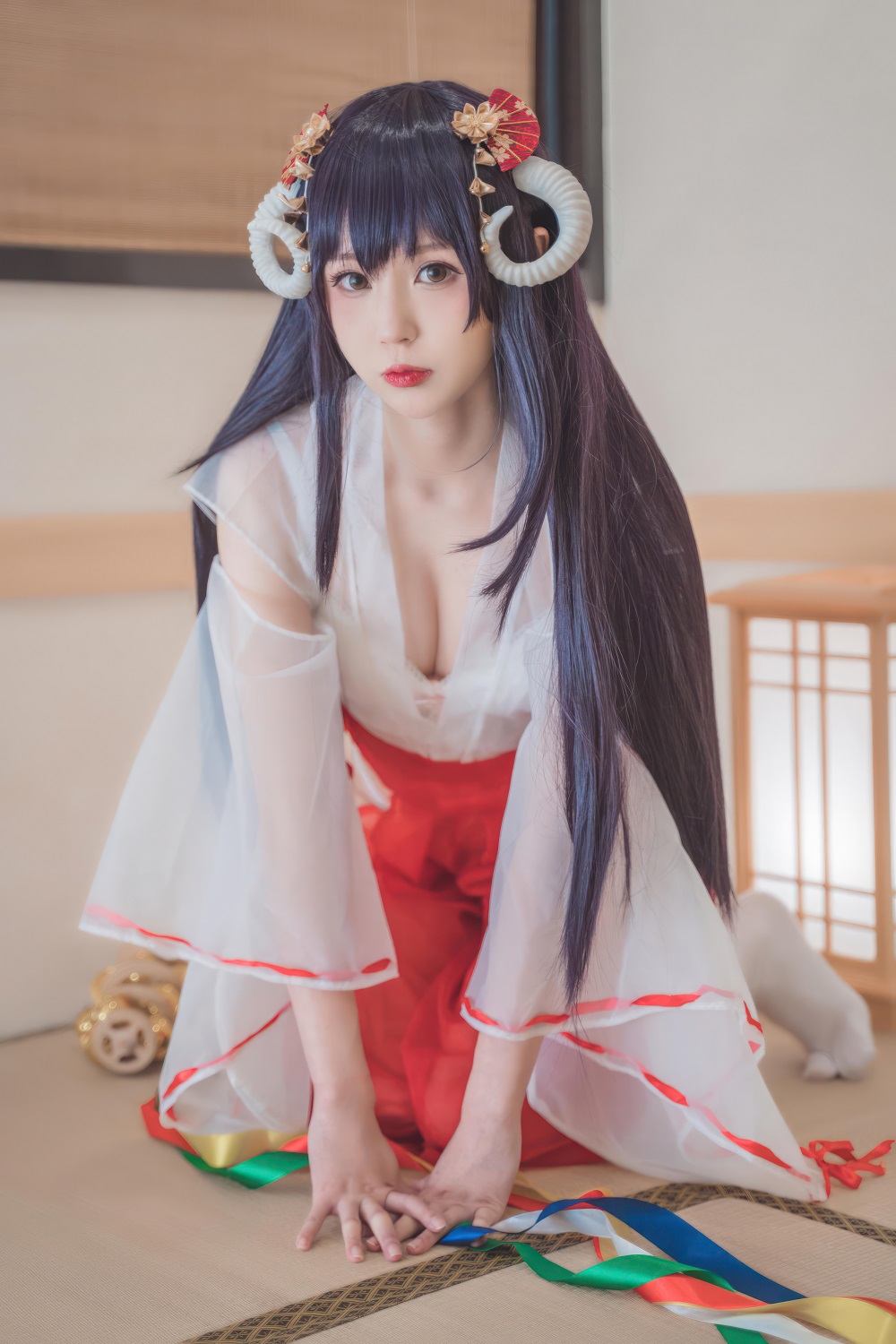 西园寺南歌-透明巫女[30P] COS网红博主 预览1图