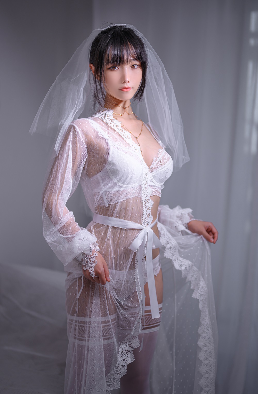 汪知子-透明婚纱内衣[35P] COS网红博主 预览1图