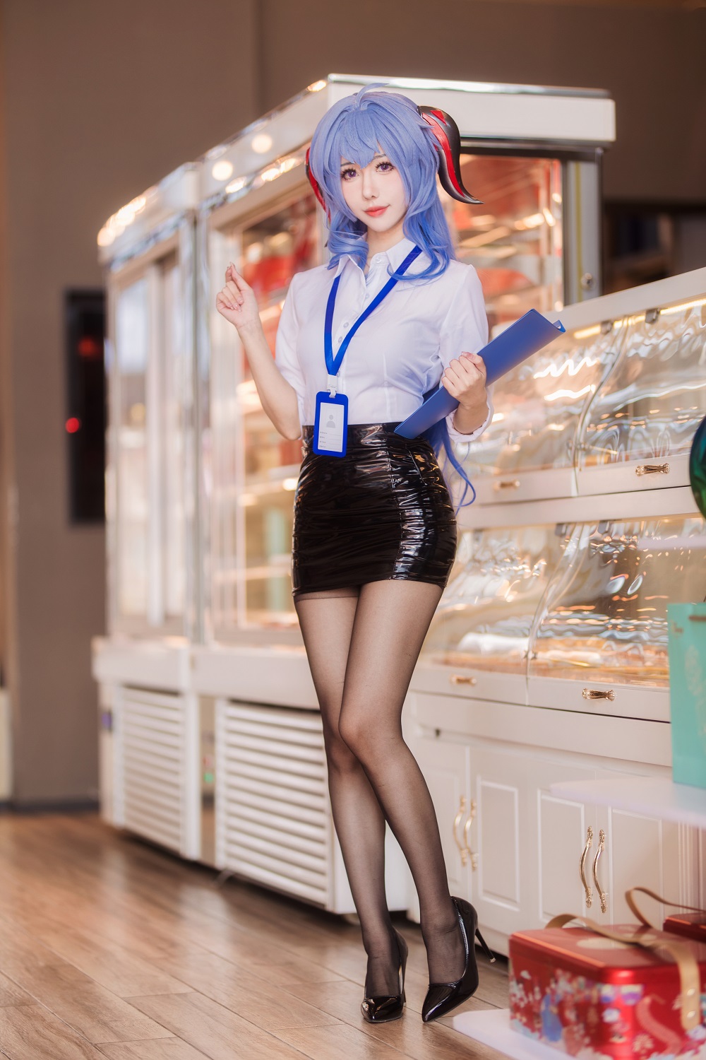 仙女月-原神-甘雨OL[34P] COS网红博主 预览1图