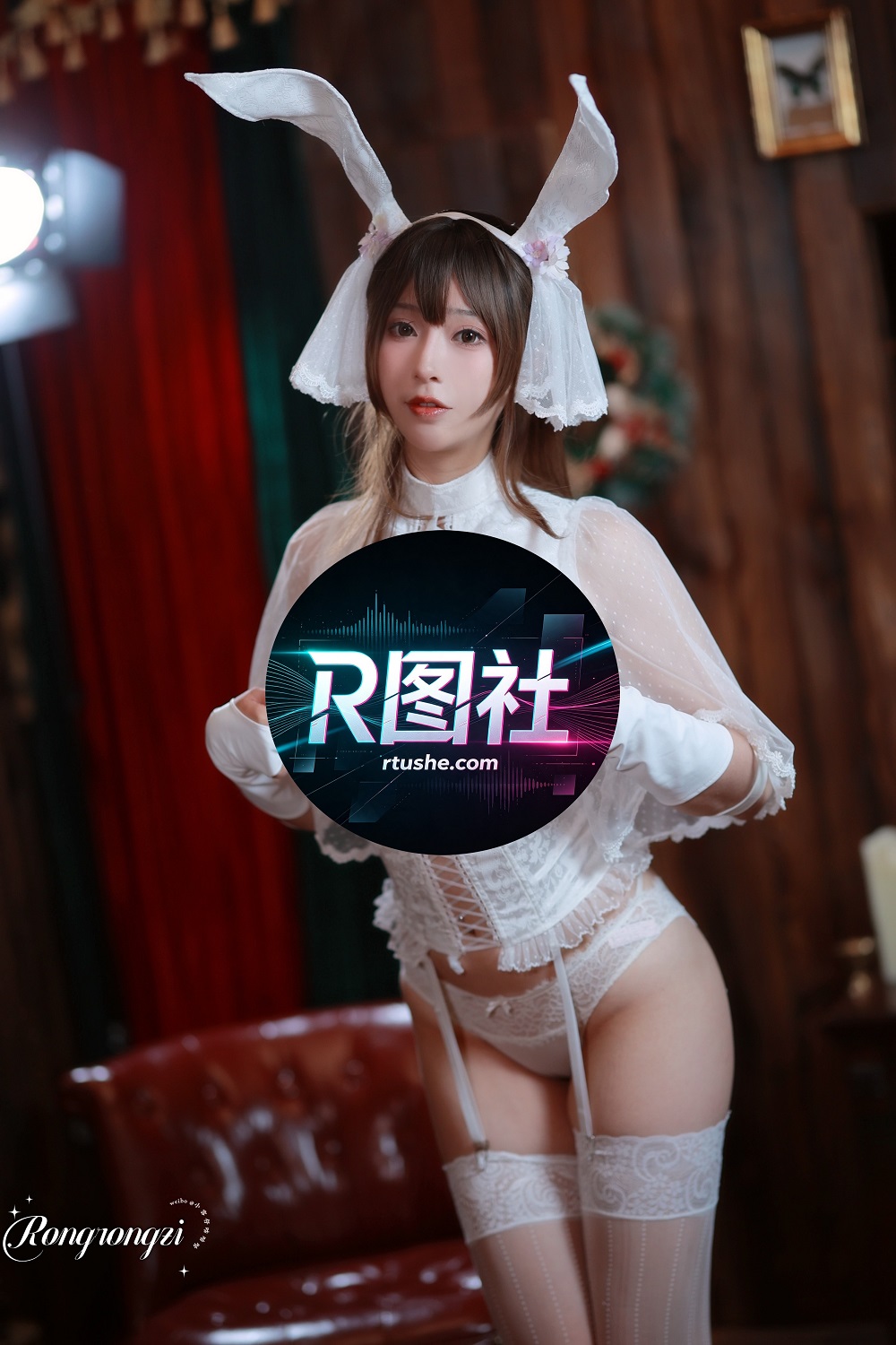 小容仔咕咕咕-Rabbit黑白兔女郎[50P] COS网红博主 预览1图