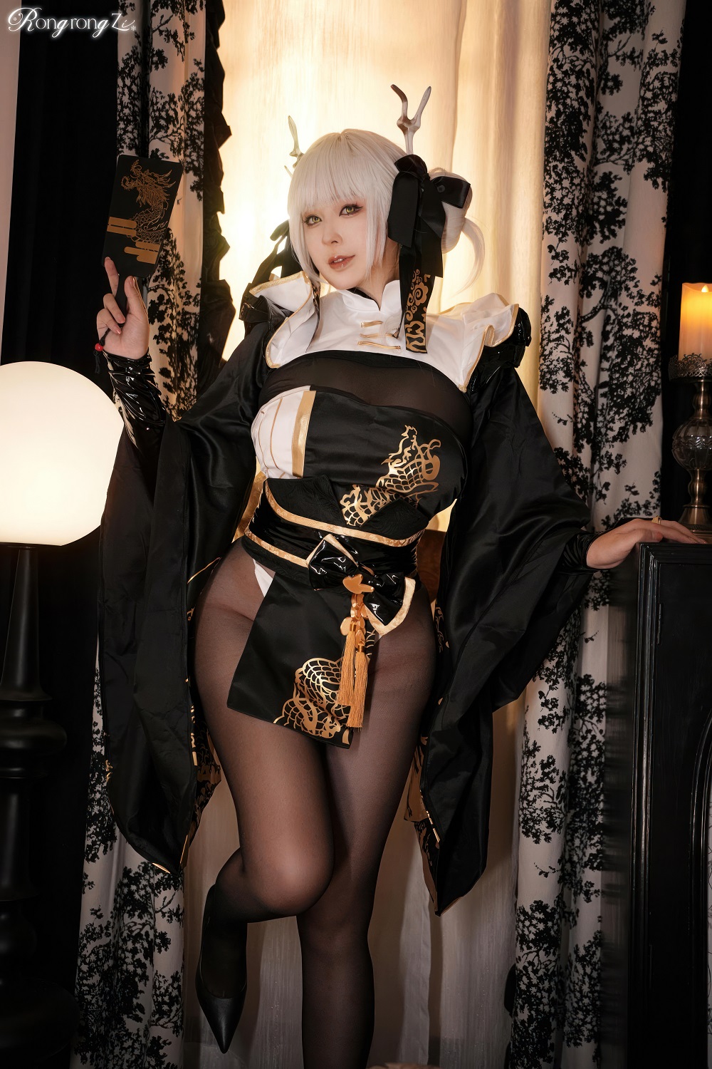 小容仔咕咕咕-Nikke胜利女神-布兰儿白兔[45P] COS网红博主 预览1图