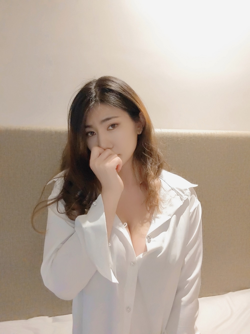 星澜想来杯珍珠奶茶-白衬衫太太[18P] COS网红博主 预览1图