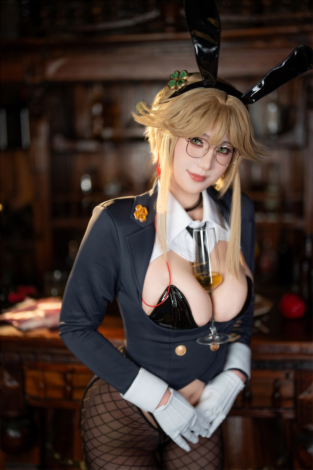 星澜想来杯珍珠奶茶-Nikke胜利女神-爱德·特务兔女郎[71P+4V] COS网红博主 预览1图