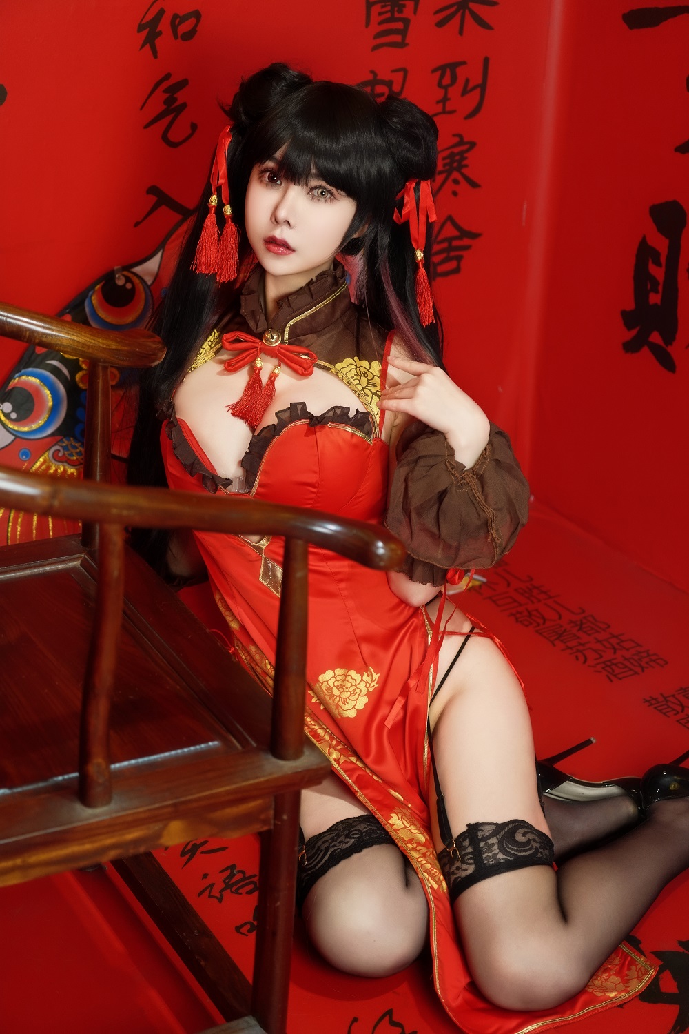 亚马逊鲶鱼-约会大作战-时崎狂三新春旗袍[25P+1V] COS网红博主 预览2图