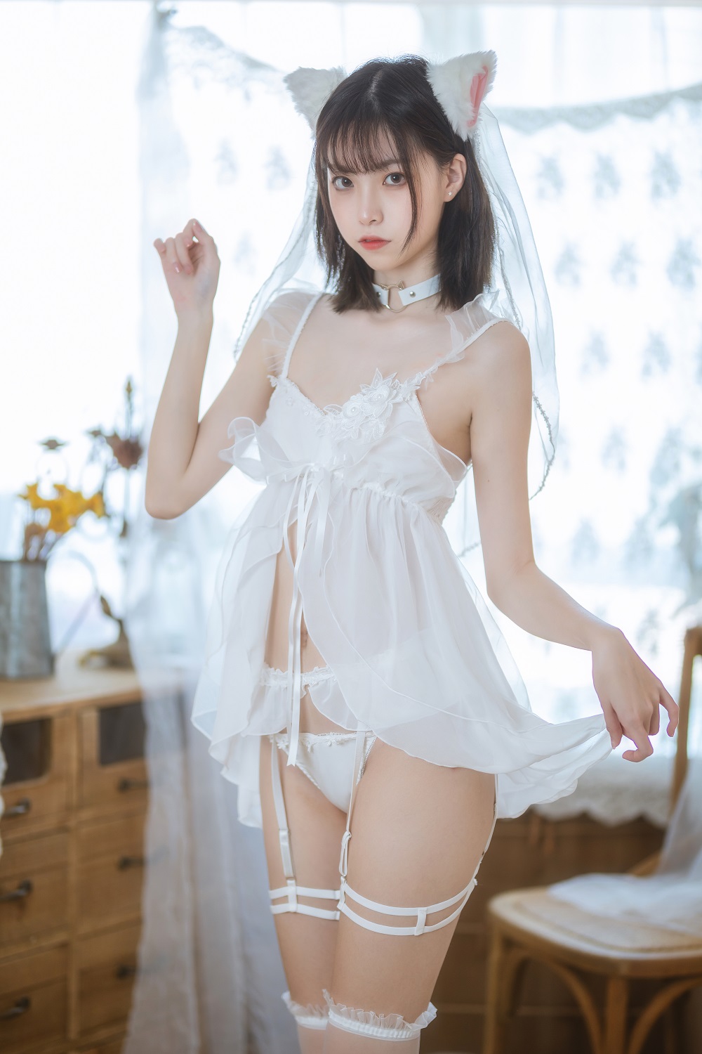 许岚LAN-猫耳白裙[41P] COS网红博主 预览2图
