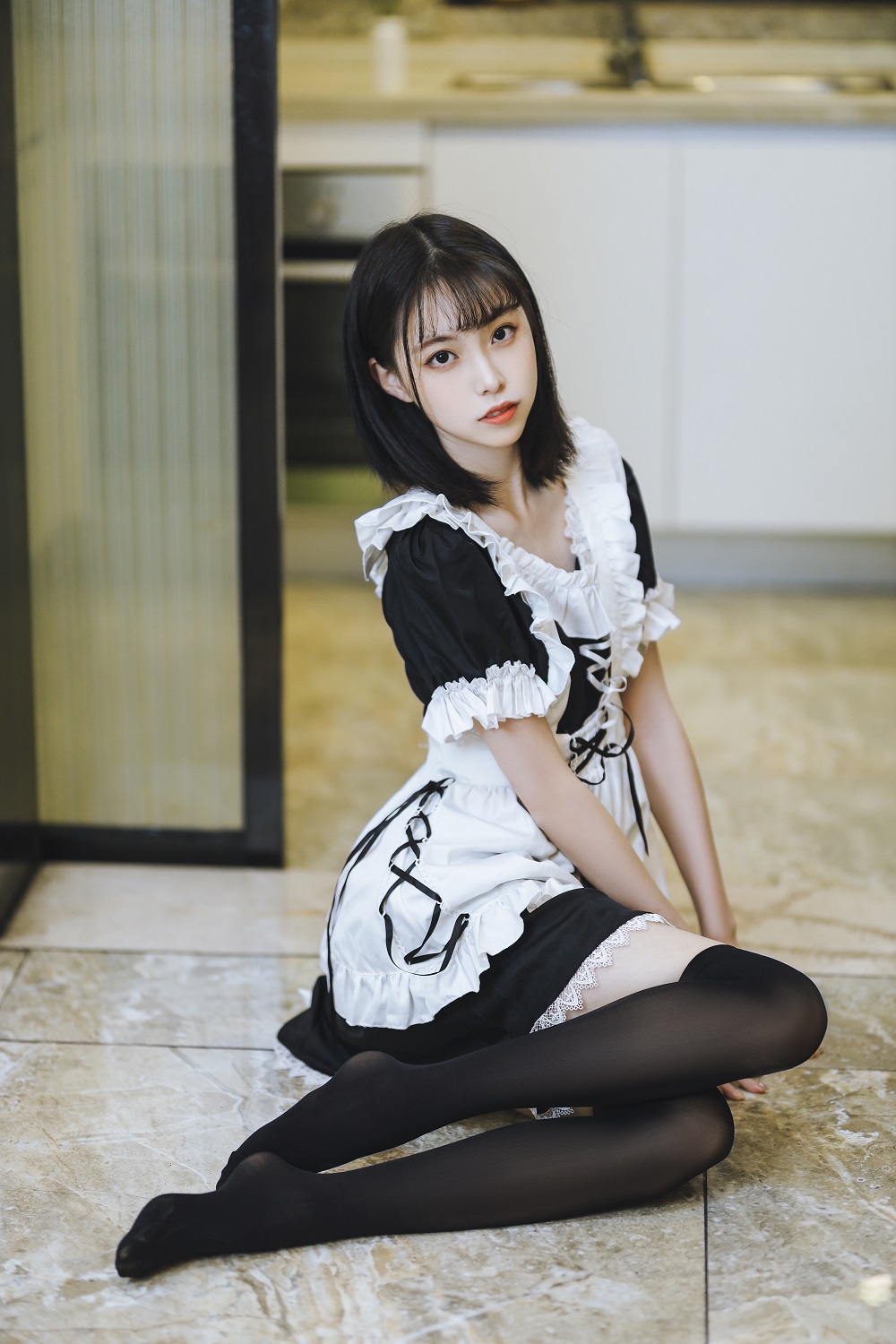 许岚LAN-短裙女仆[40P] COS网红博主 预览2图