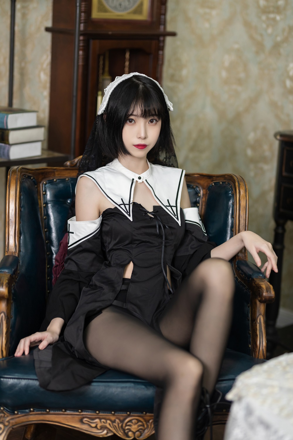 许岚LAN-黑丝修女[40P] COS网红博主 预览2图