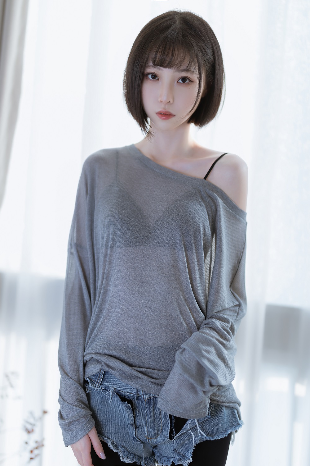 许岚LAN-半透毛衣[40P] COS网红博主 预览2图