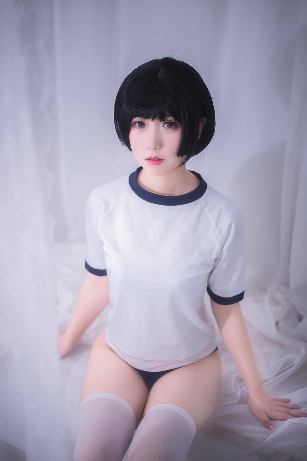 亦南南南-白丝体操服[28P] COS网红博主 预览2图