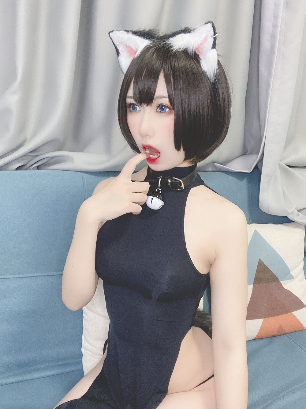 亦南南南-人形猫娘[258P+15V] COS网红博主 预览1图