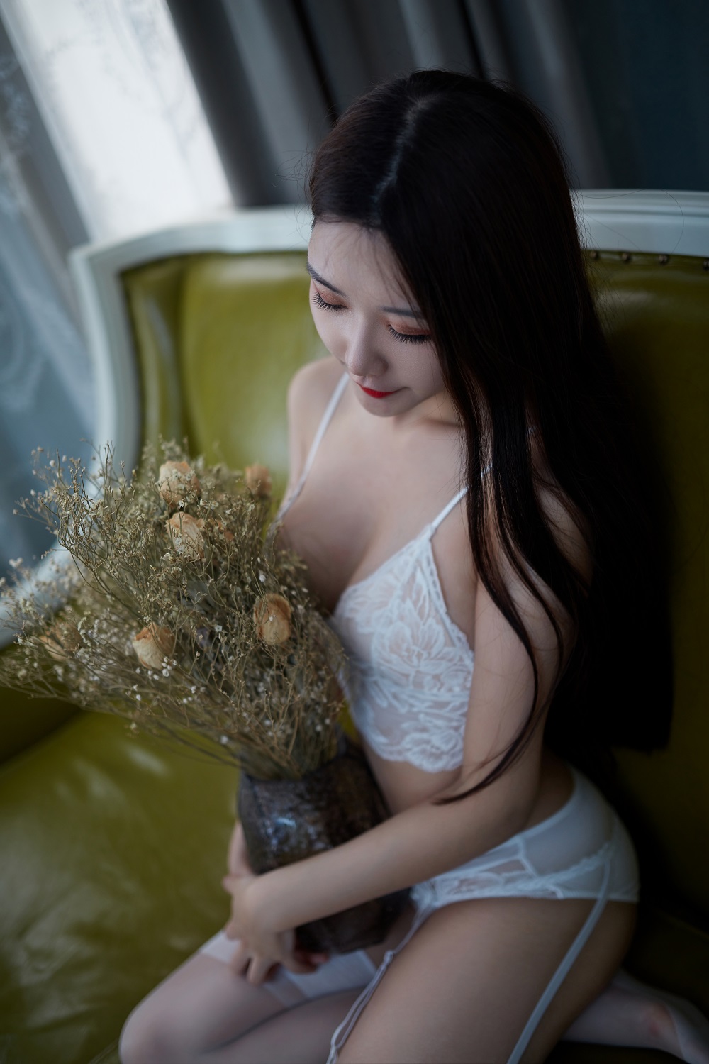 源纱希喵喵喵-热天午后[20P] COS网红博主 预览2图