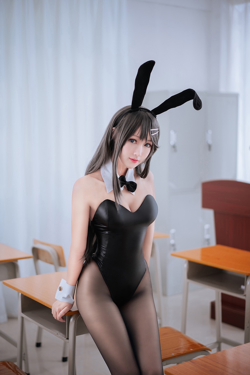 羽生三未-樱岛麻衣兔女郎[28P] COS网红博主 预览2图