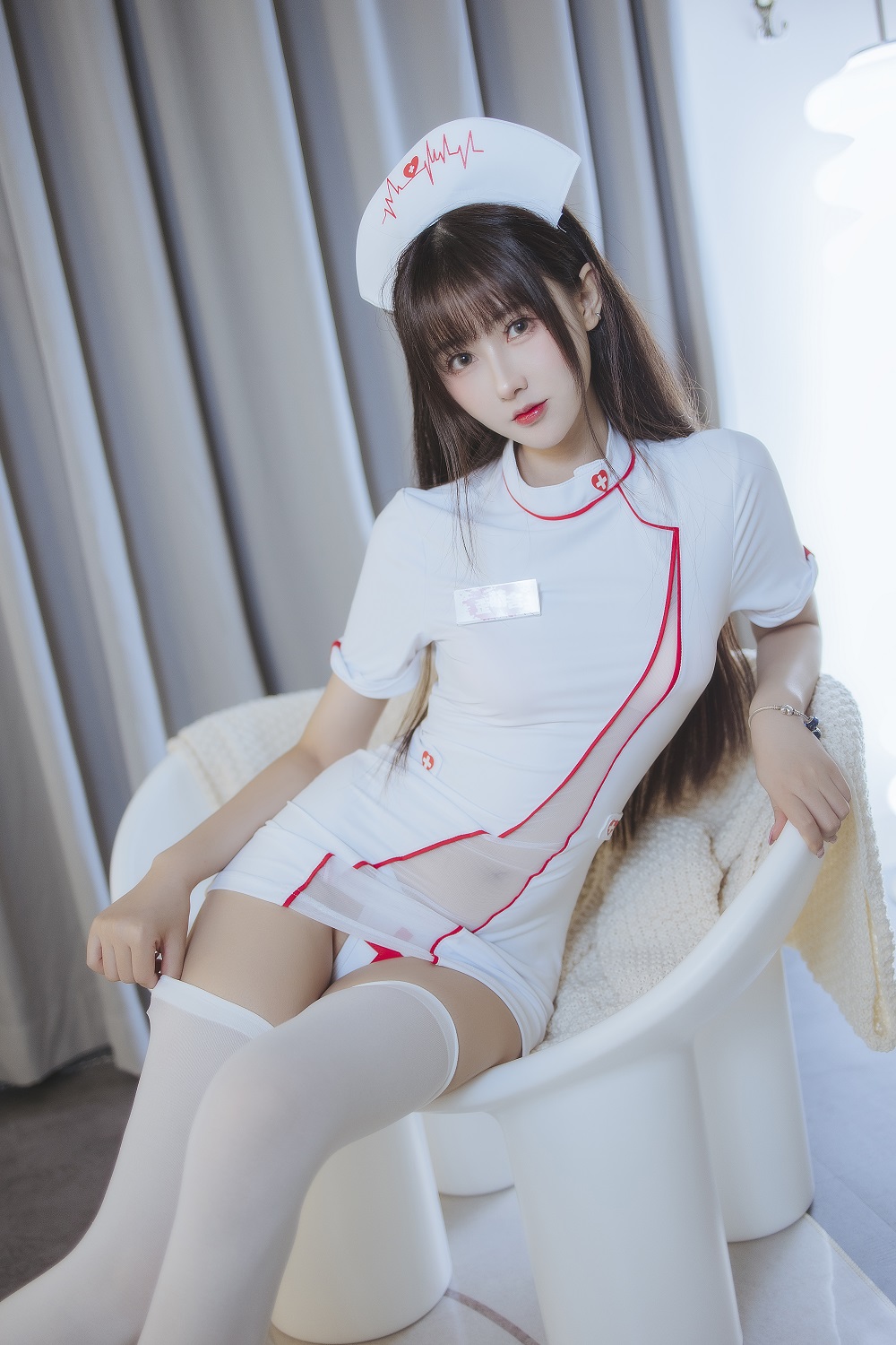 羽生三未-歪萌护士[32P] COS网红博主 预览1图