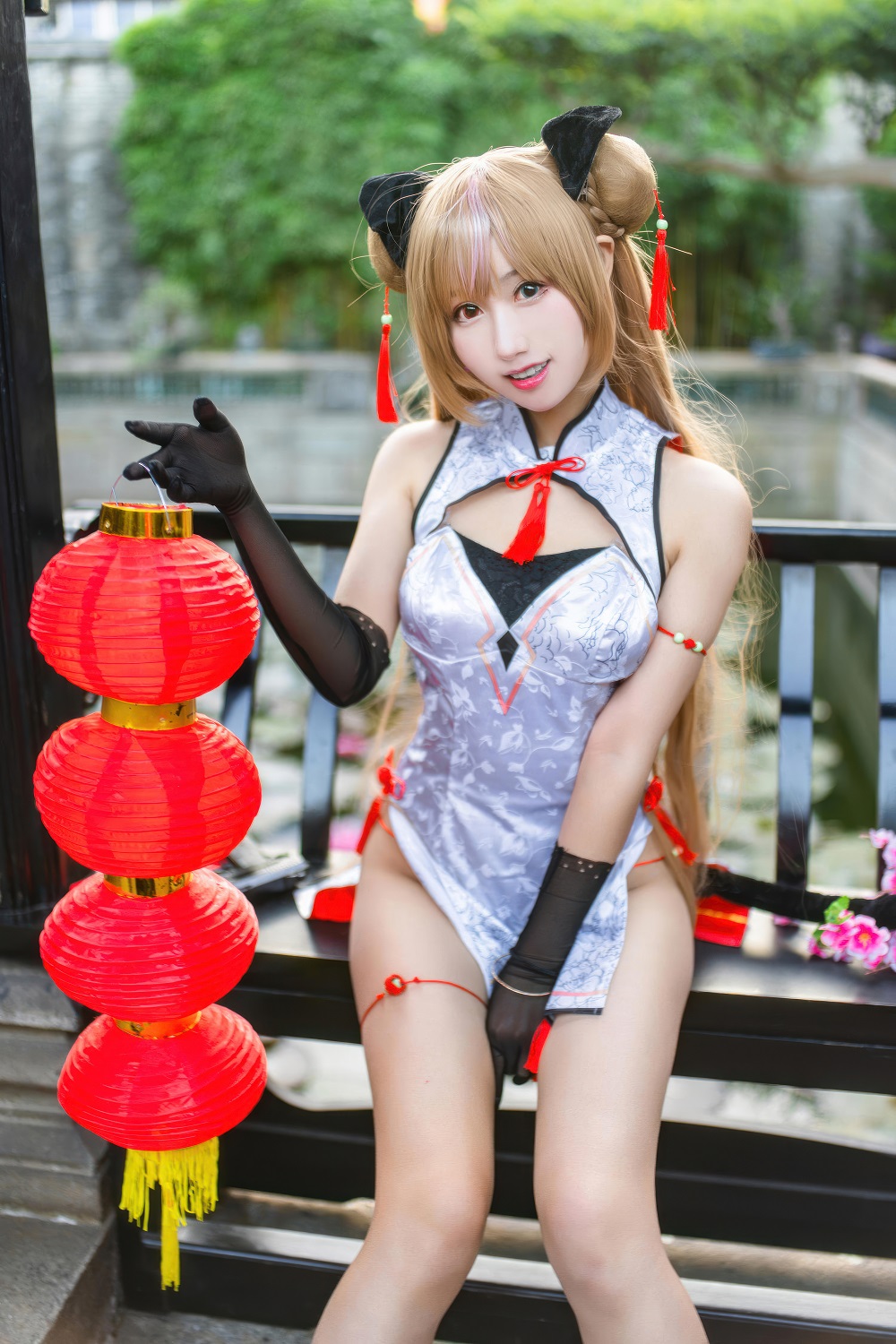 羽生三未-少女前线-MK23蜂糖花[18P] COS网红博主 预览2图