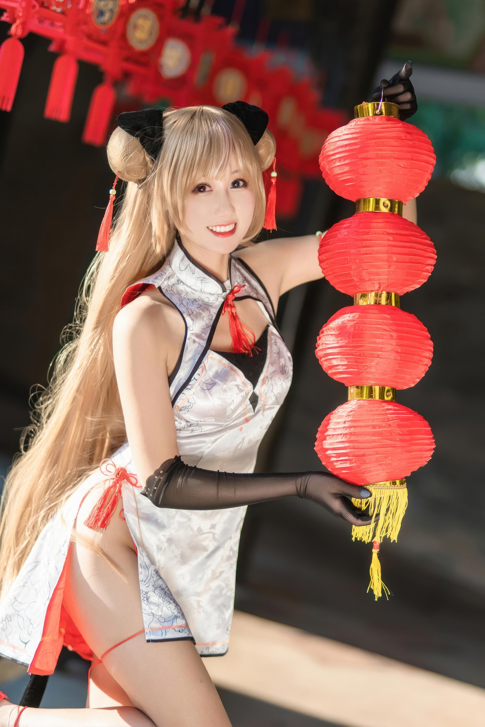 羽生三未-少女前线-MK23蜂糖花[18P] COS网红博主 预览1图