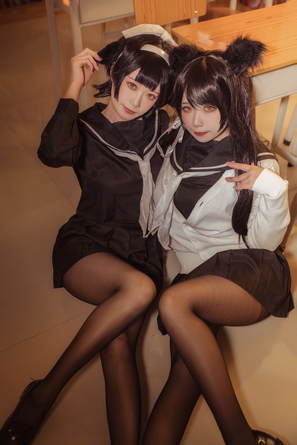 贞子蜜桃-碧蓝航线-爱宕&高雄制服[35P] COS网红博主 预览1图