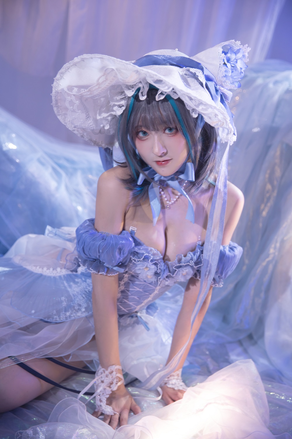 Luisa零纱-碧蓝航线-柴郡废稿礼服[35P] COS网红博主 预览1图