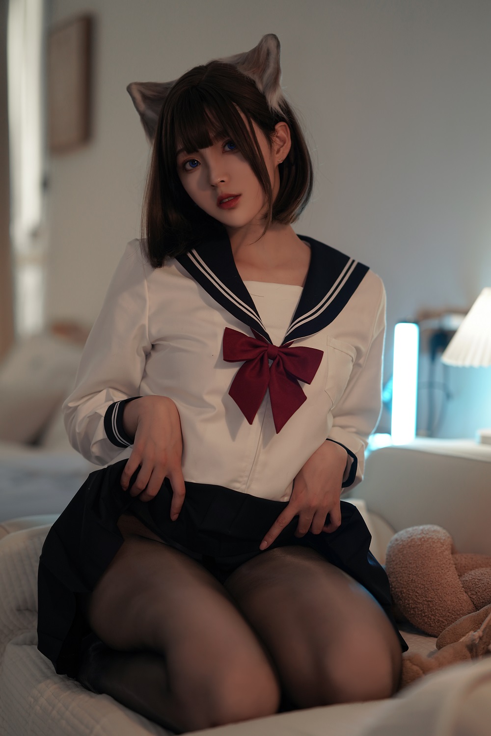 Natsuko夏夏子-大尾巴猫[50P] COS网红博主 预览1图