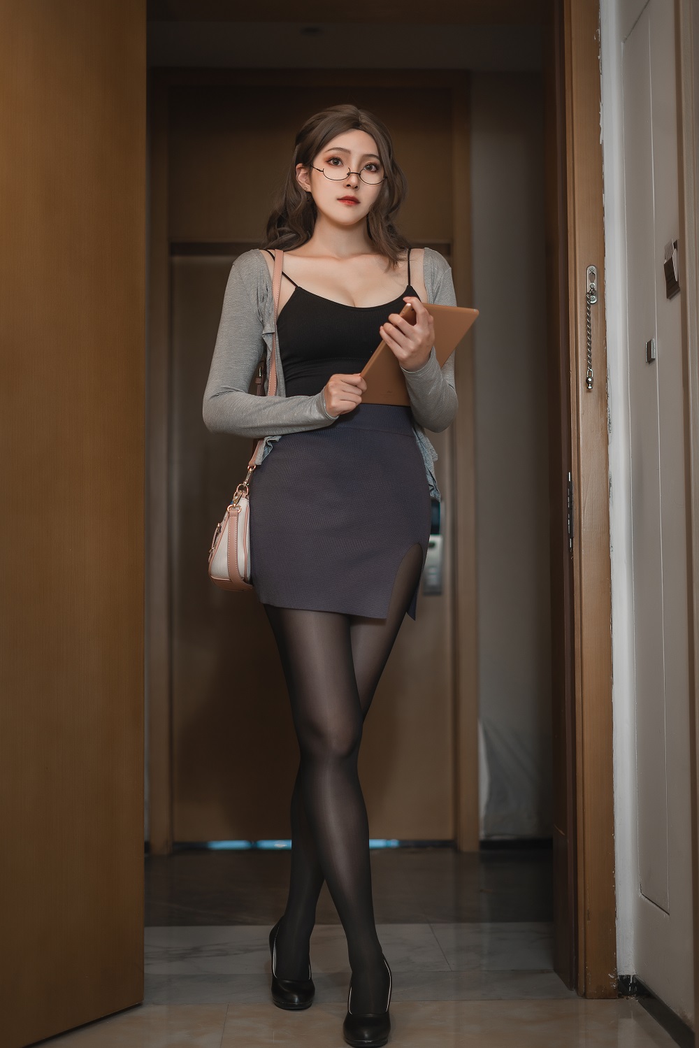 Natsuko夏夏子-家庭教师[124P] COS网红博主 预览1图