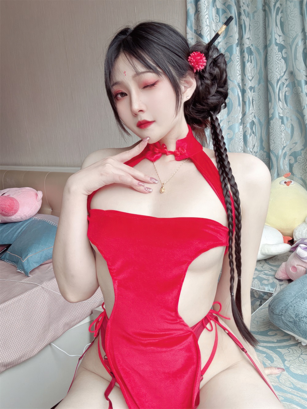 Natsuko夏夏子-龙年新春自拍[45P] COS网红博主 预览1图