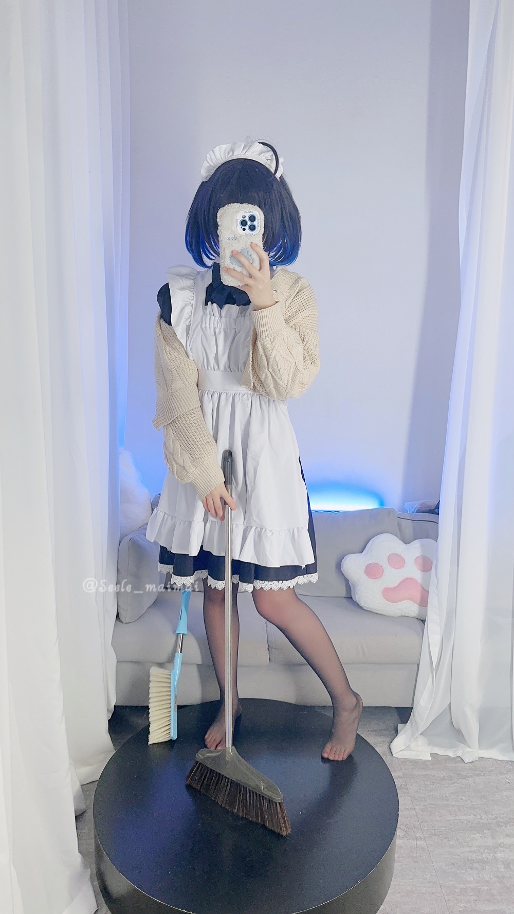 Seele麦麦-希儿女仆黑丝[8P] COS网红博主 预览1图