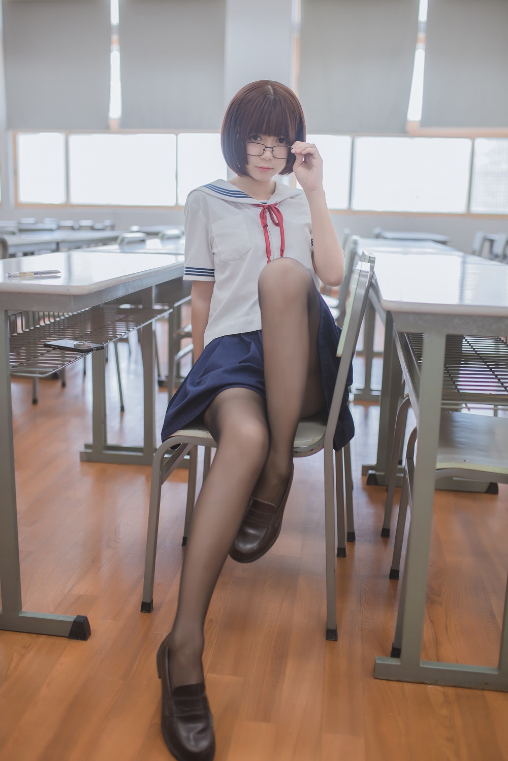 白金Saki-黑丝JK学妹[29P] COS网红博主 预览1图