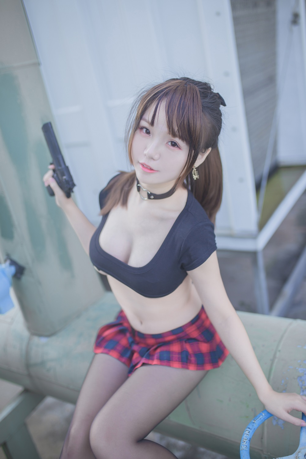 Yoko宅夏-红色格子[32P] COS网红博主 预览2图