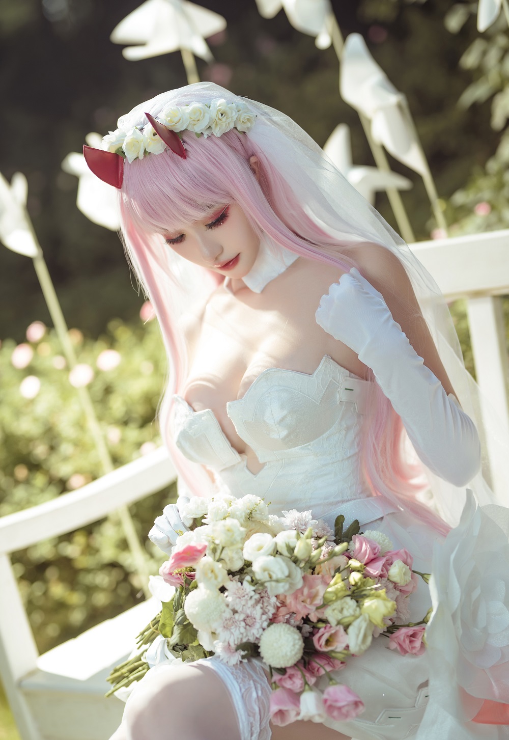沧霁桔梗-DARLING in the FRANXX-零二花嫁[11P] COS网红博主 预览2图