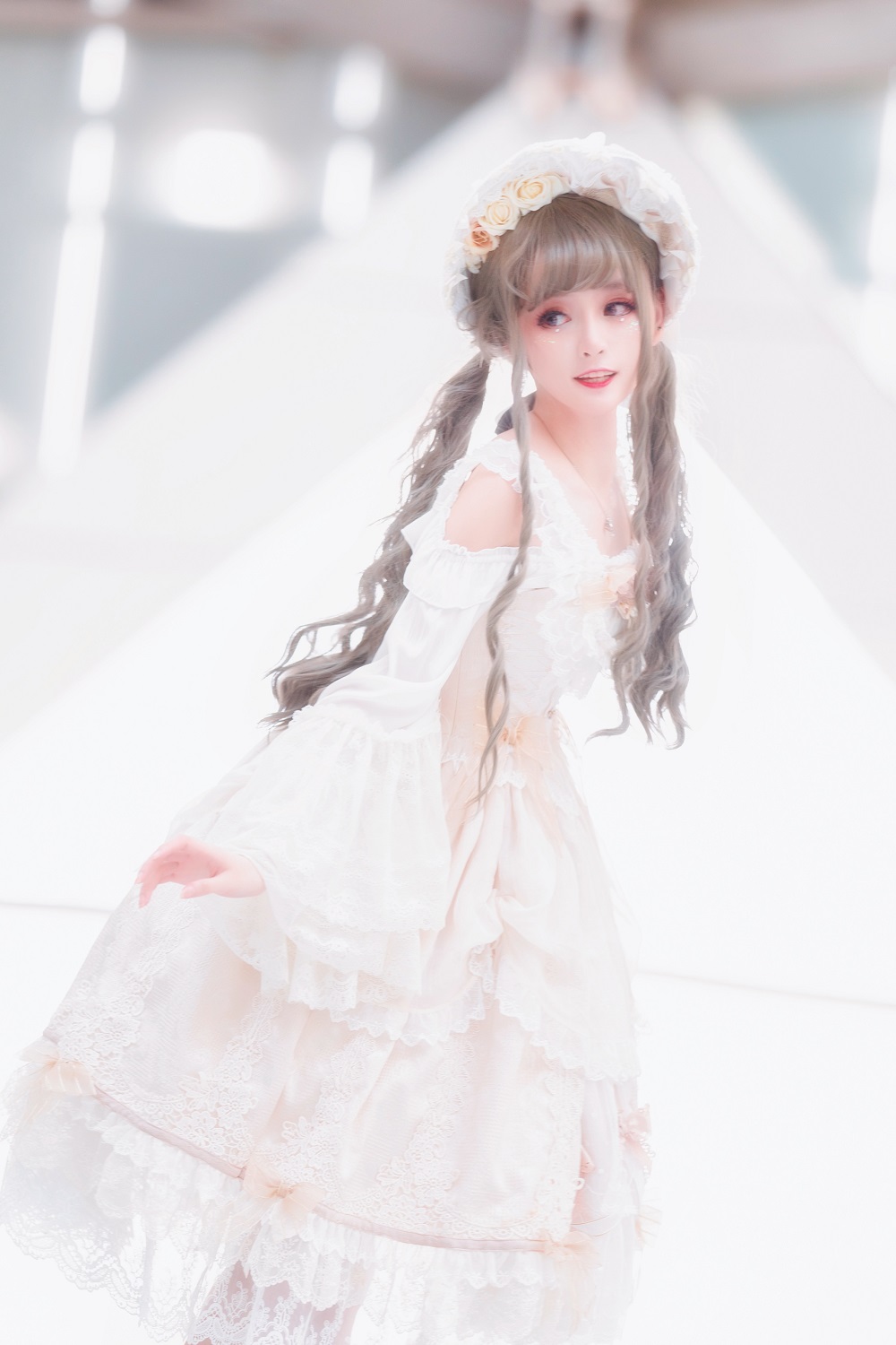 yui金鱼-Lolita洛丽塔少女[15P] COS网红博主 预览2图