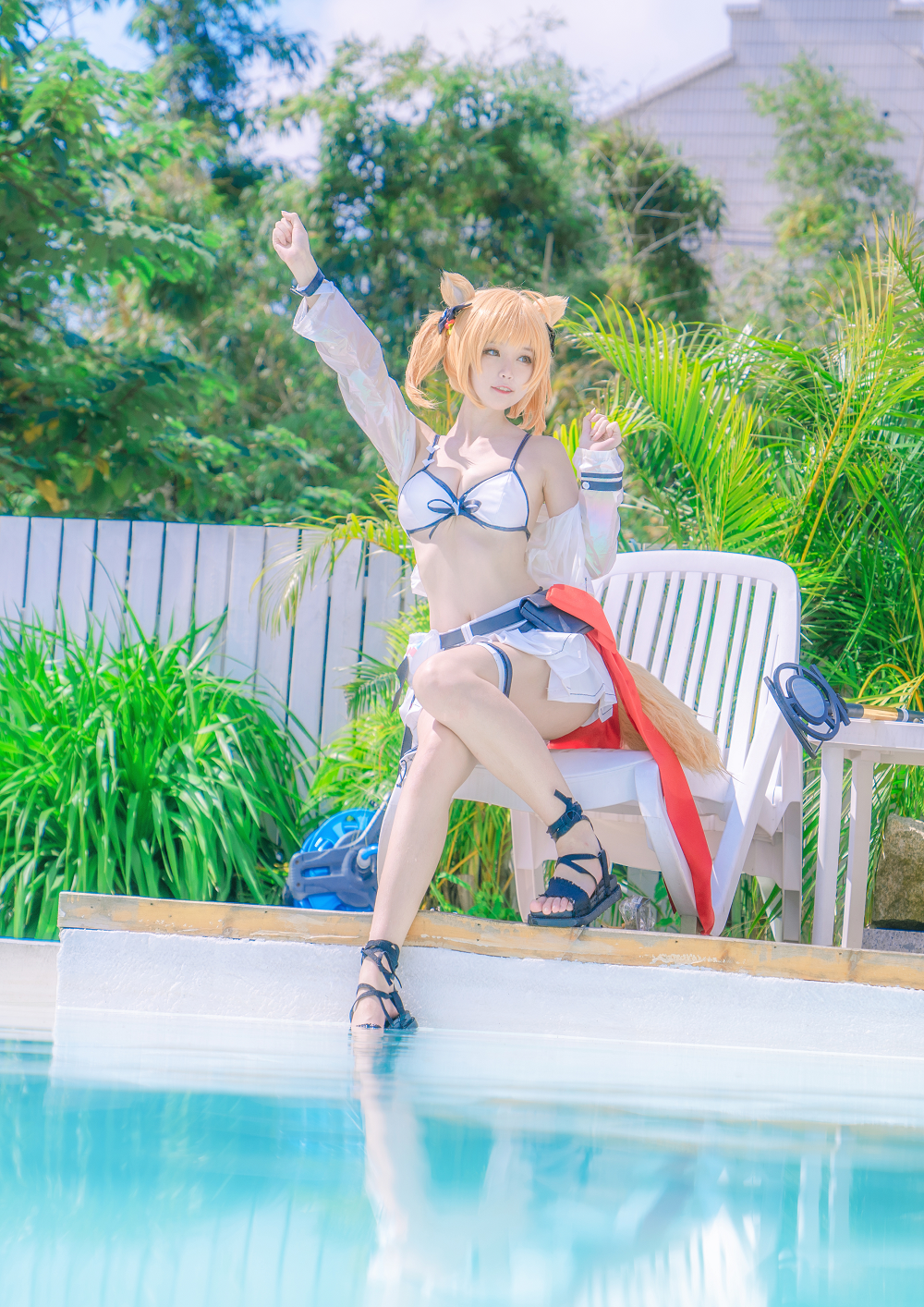 yui金鱼-明日方舟-空泳装[9P] COS网红博主 预览1图