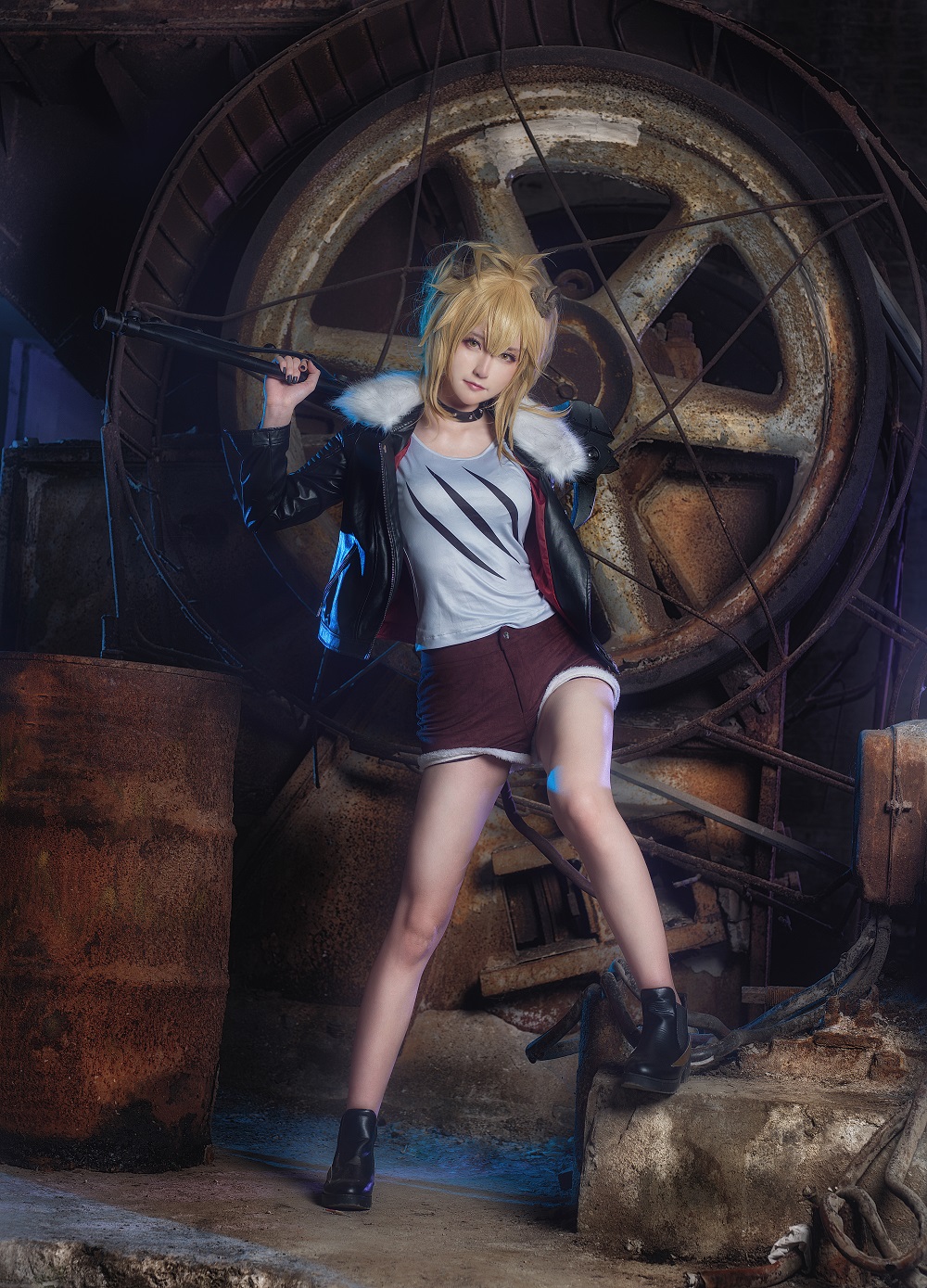 yui金鱼-明日方舟-推进之王[11P] COS网红博主 预览1图
