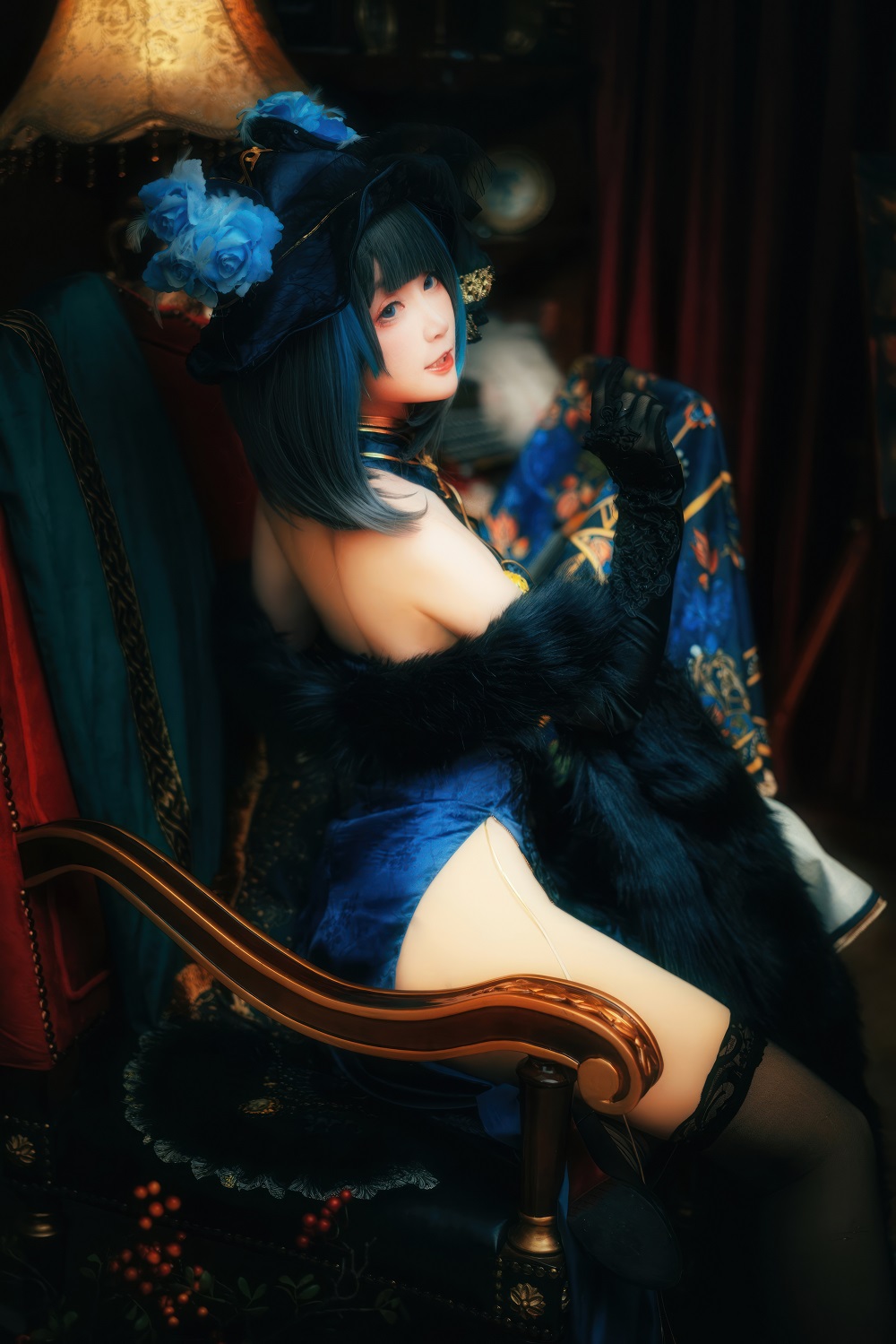 yui金鱼-碧蓝航线-柴郡旗袍[31P] COS网红博主 预览2图