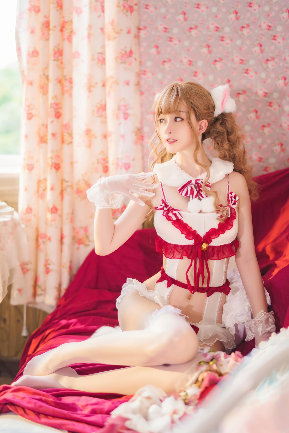 yui金鱼-圣诞猫娘[25P] COS网红博主 预览1图