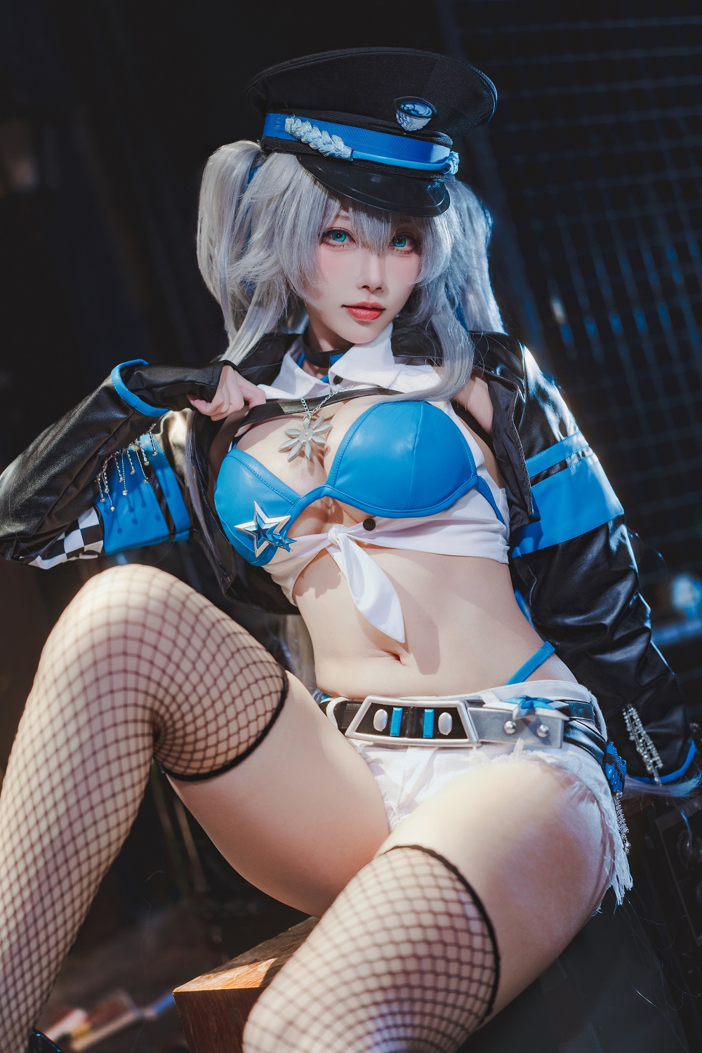 宫本桜-交错战线-刃齿女警[22P] COS网红博主 预览1图