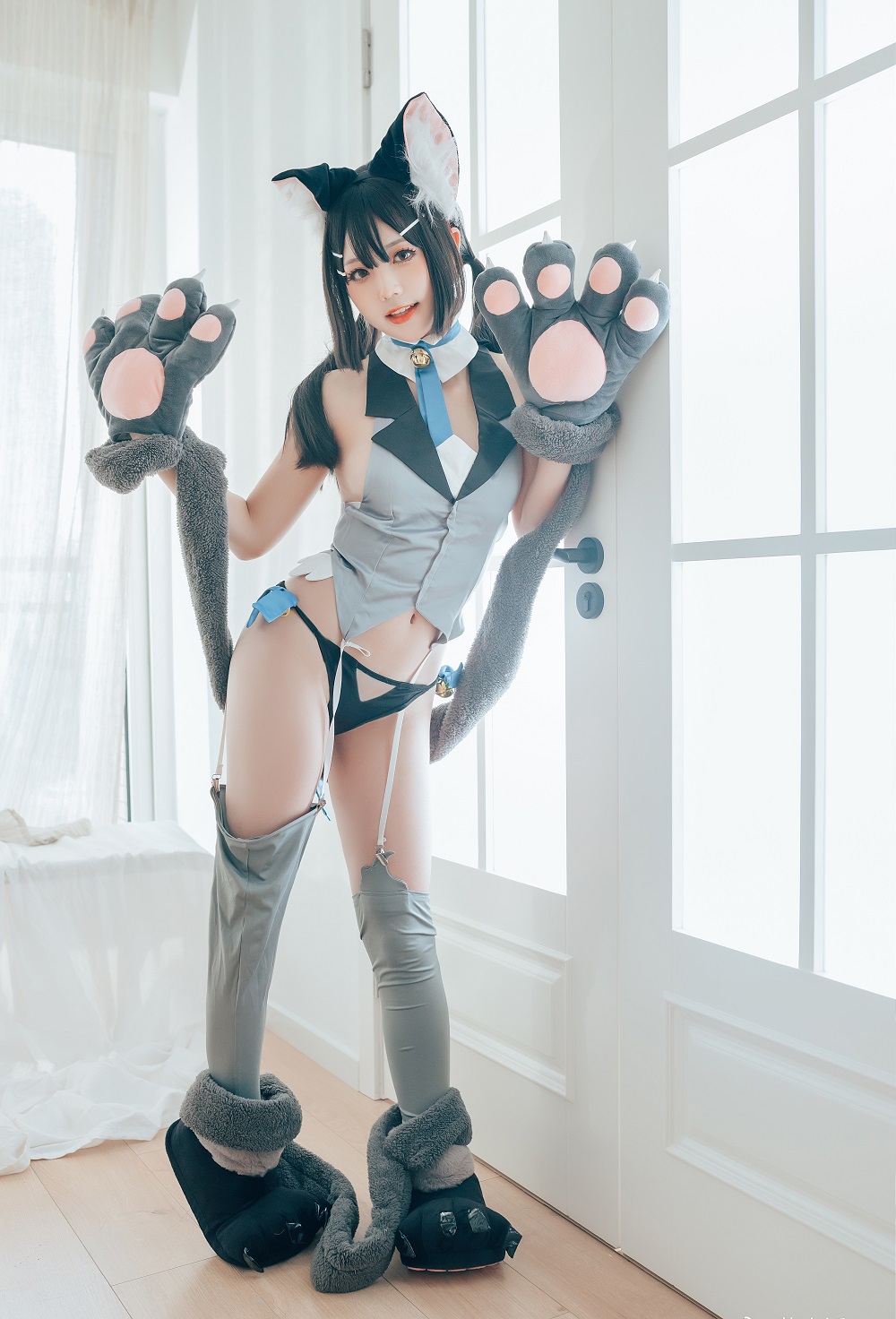 蓝小沂KiKi-伊莉雅猫娘[7P] COS网红博主 预览1图