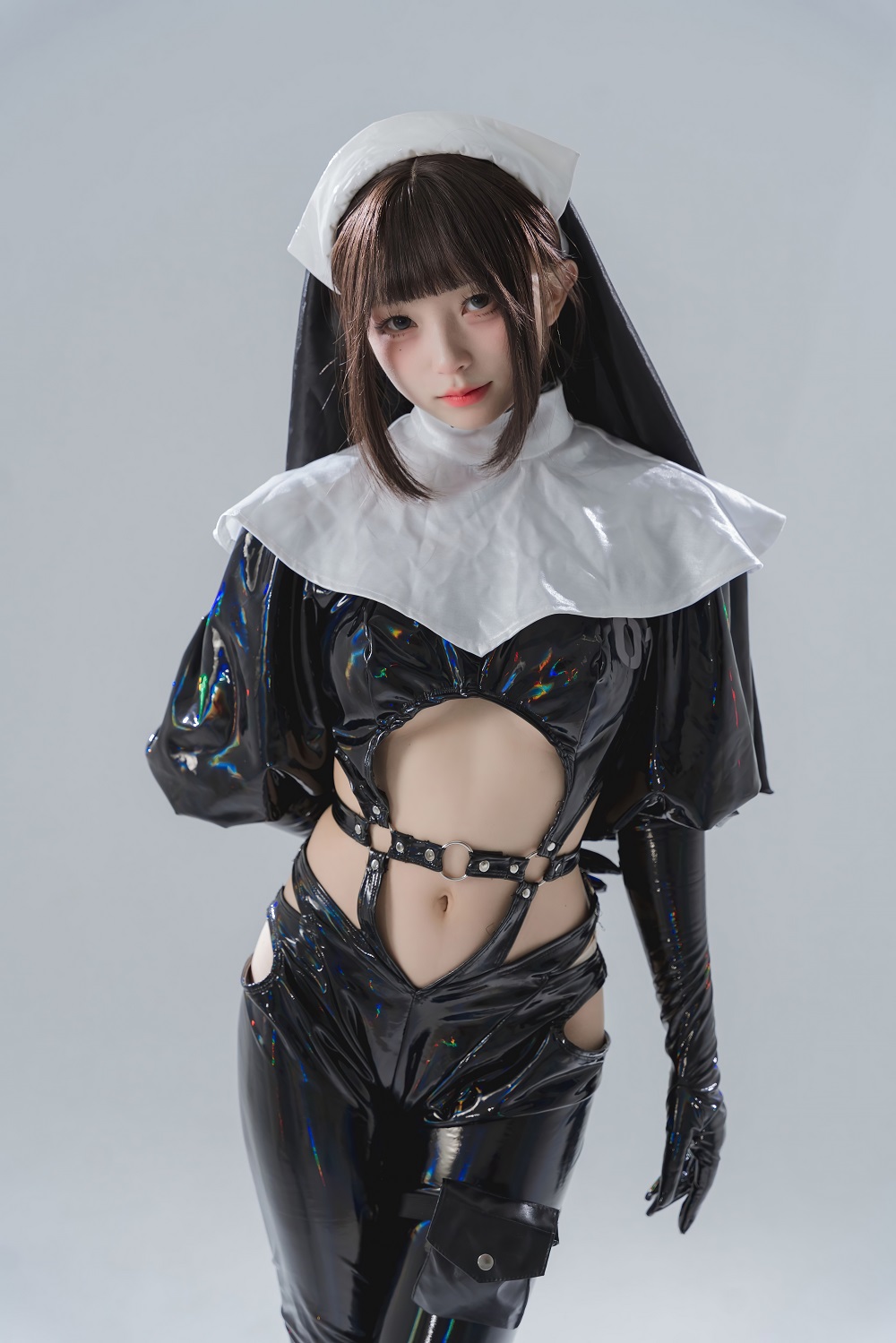 花铃-漆皮修女[38P] COS网红博主 预览1图
