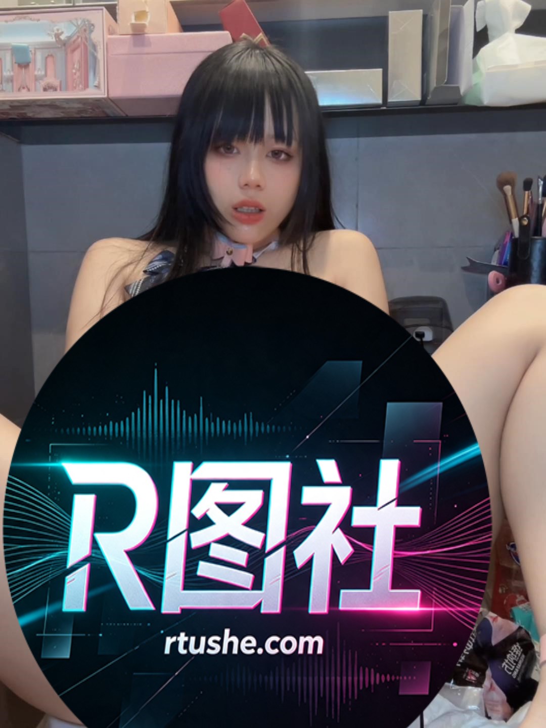 九言-定制视频-粉色束缚[2V] COS网红博主 预览1图
