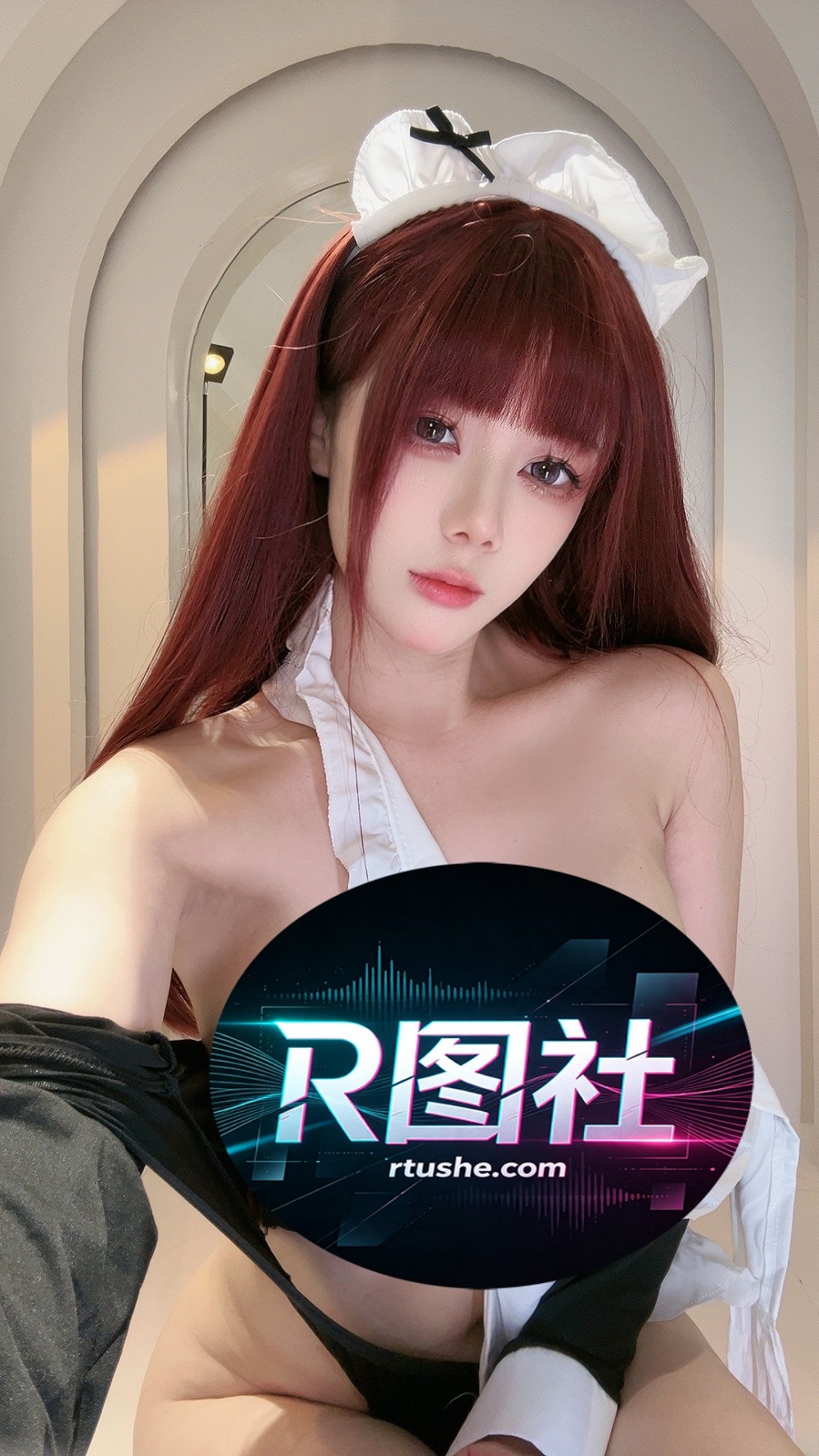 九言-黑丝女仆[9P+1V] COS网红博主 预览1图