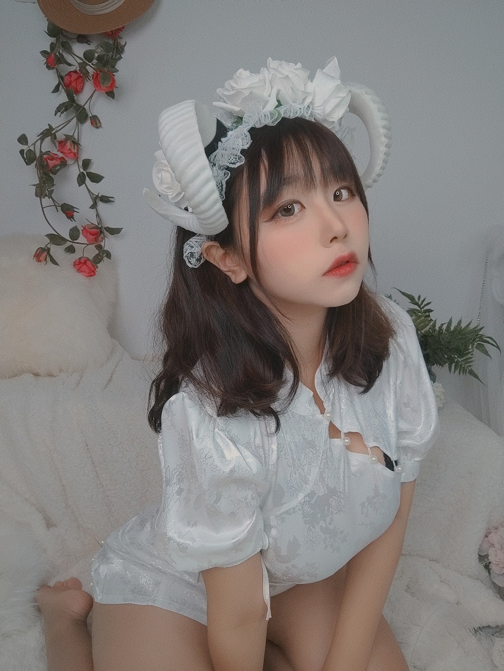 穆零Mu0-羊角旗袍[24P+7V] COS网红博主 预览2图