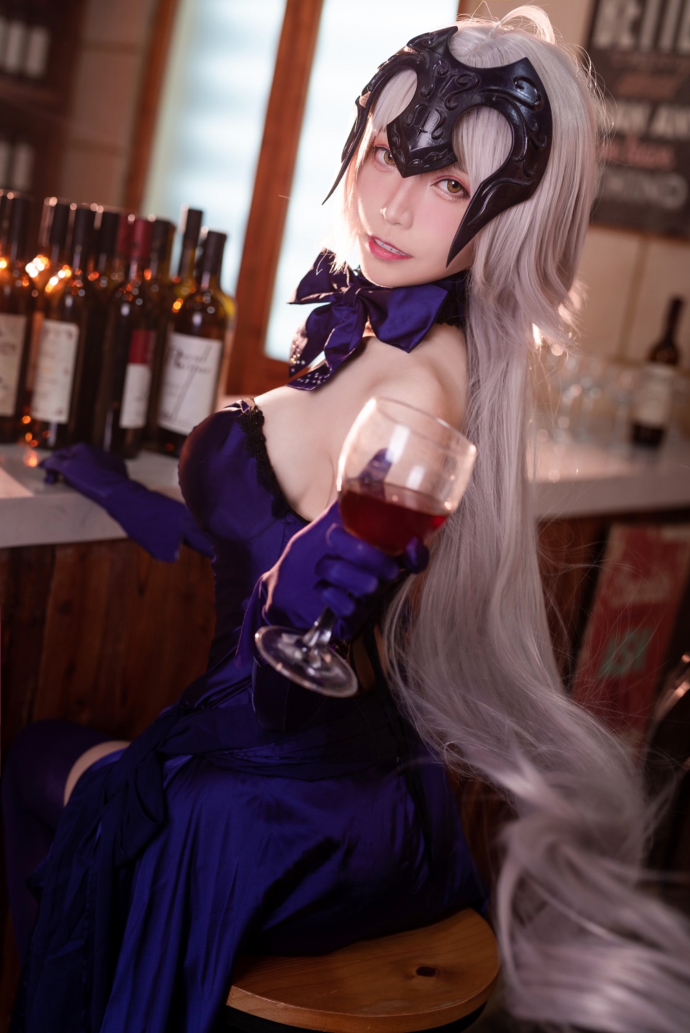 青青子Js-FGO-黑贞德礼服[11P] COS网红博主 预览1图
