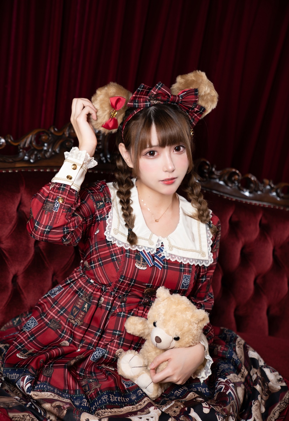 凛子酱-Lolita泰迪熊[10P] COS网红博主 预览1图