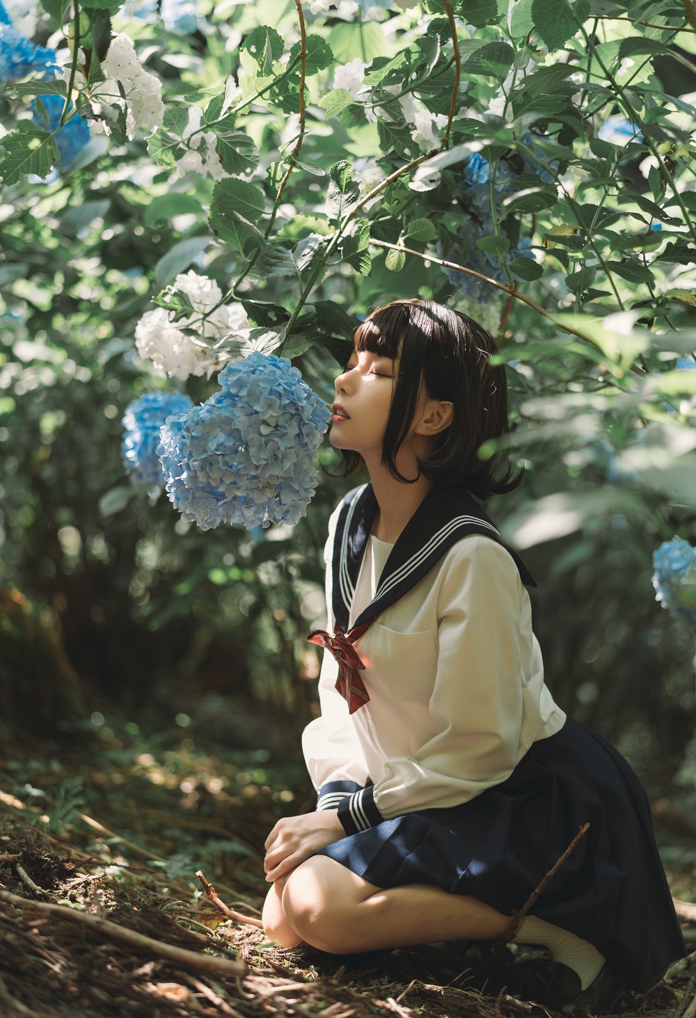 凛子酱-紫阳花[27P] COS网红博主 预览1图