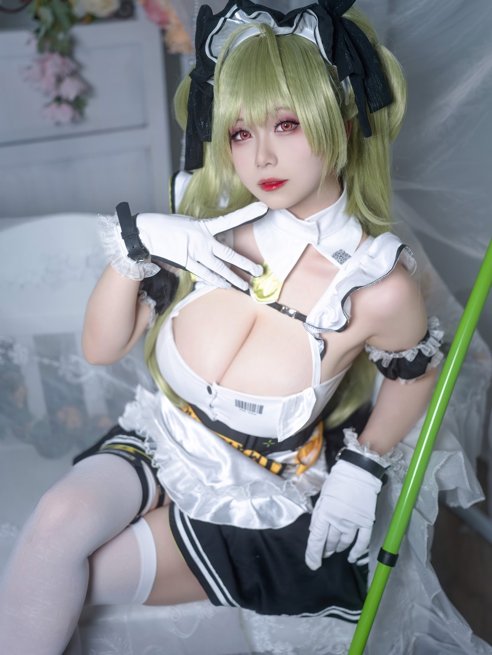 修修猫ww-Nikke胜利女神-索达女仆[13P] COS网红博主 预览1图